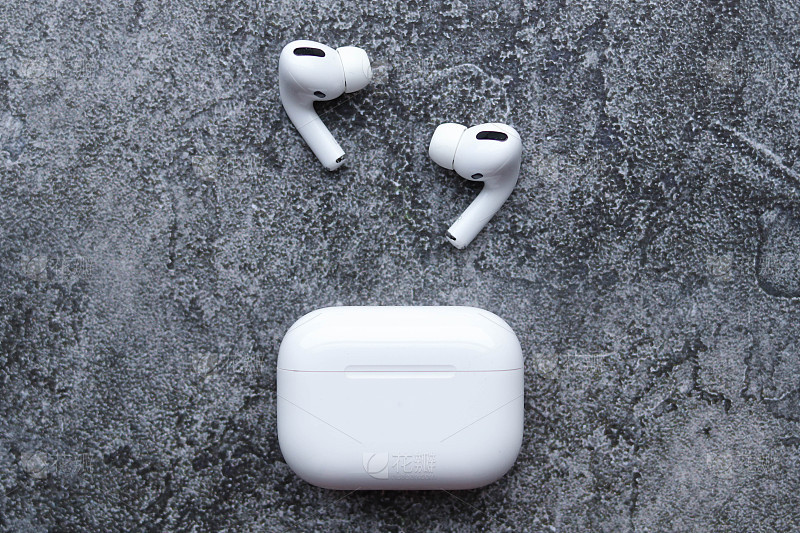 蓝牙耳机.jpg 蓝牙耳机.jpg