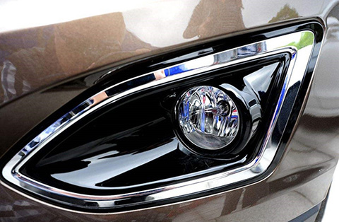 汽车大灯.jpg